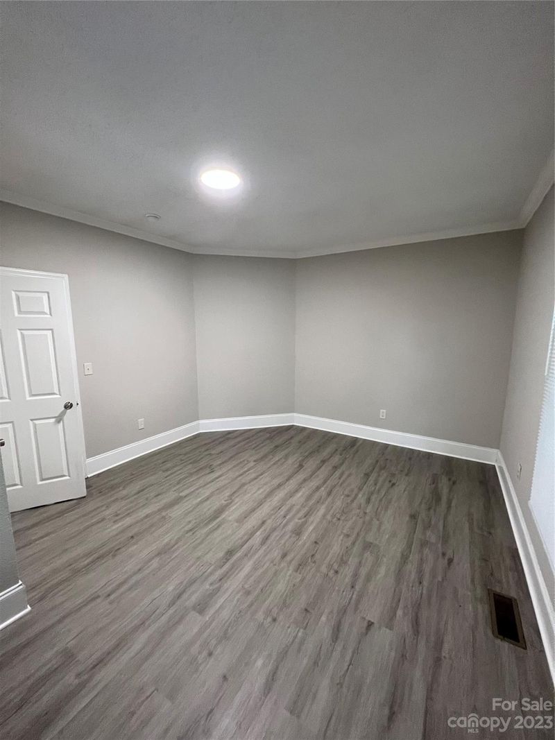 207 Flowe Ave, Kannapolis, NC 28083