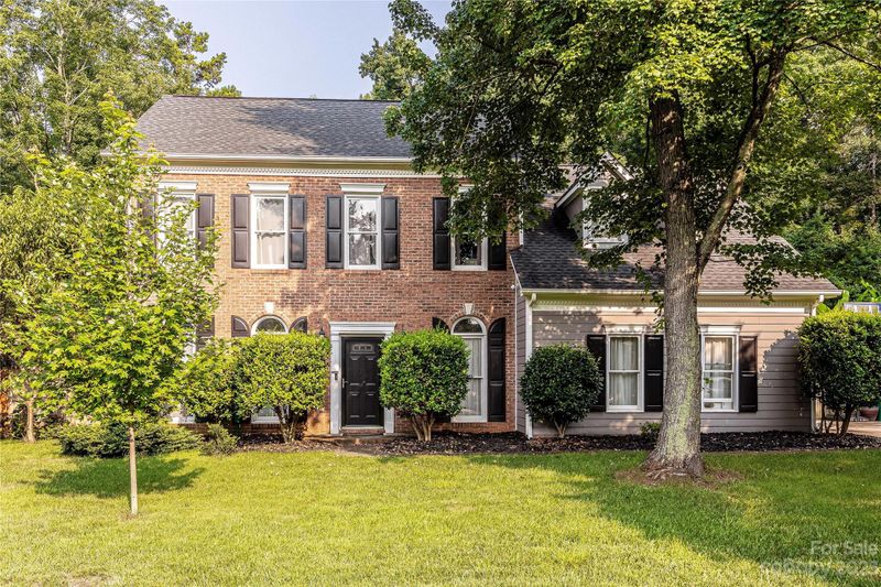 2715 Heathershire Ln, Matthews, NC 28105