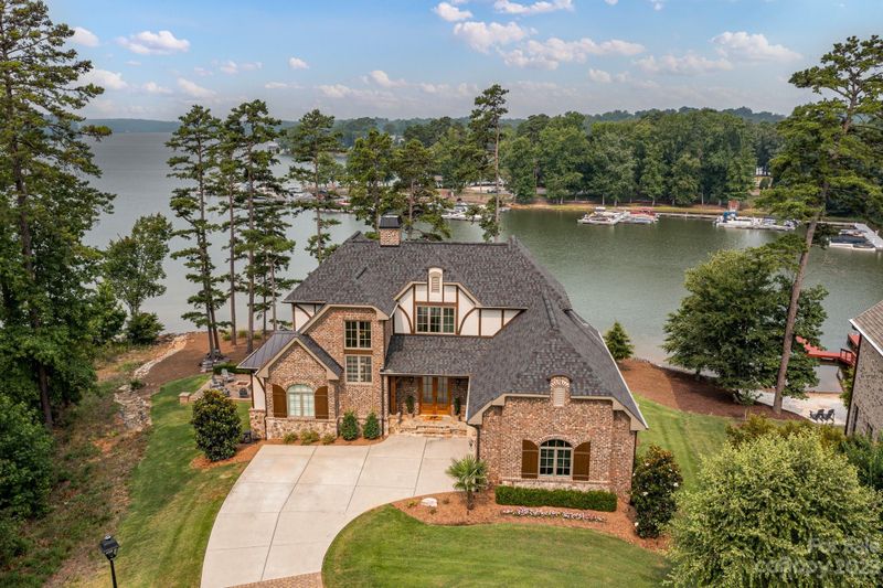 6052 Headlands Ct, Belmont, NC 28102