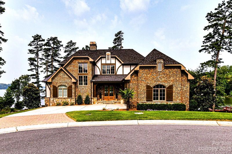 6052 Headlands Ct, Belmont, NC 28102