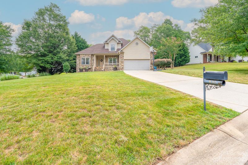 830 Savannah Place Dr, Fort Mill, SC 29715