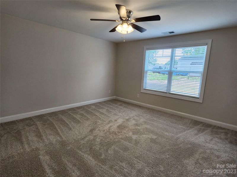 1613 Moose Rd, Kannapolis, NC 28083