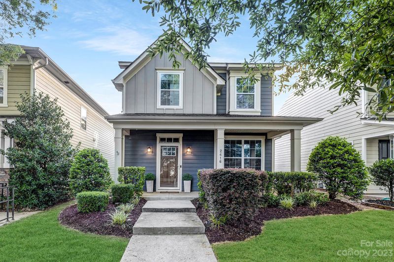 2416 Double Oaks Rd, Charlotte, NC 28206