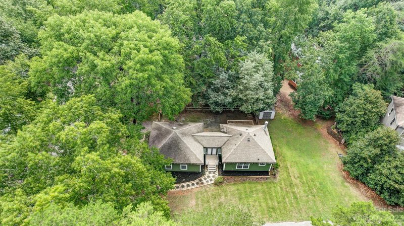 5090 Windward Dr, Tega Cay, SC 29708