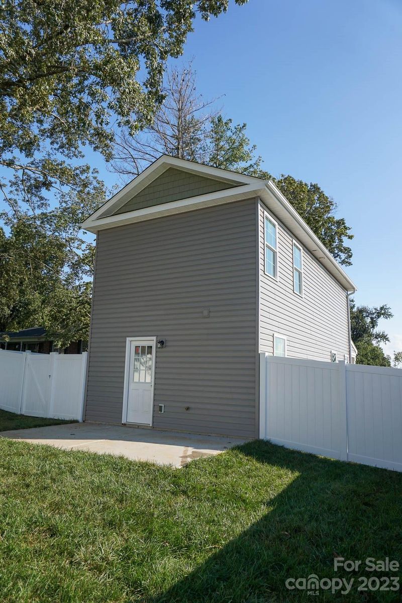 2558 Snow Creek Rd NE, Hickory, NC 28601