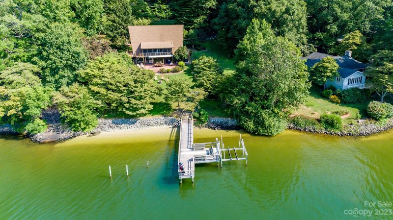 240 Winding Shore Rd, Troutman, NC 28166