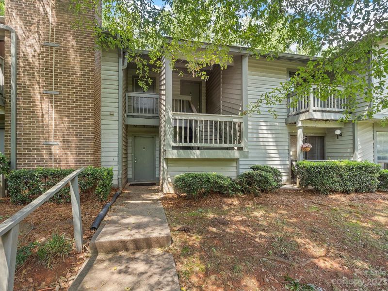 5012 Sardis Rd #B, Charlotte, NC 28270