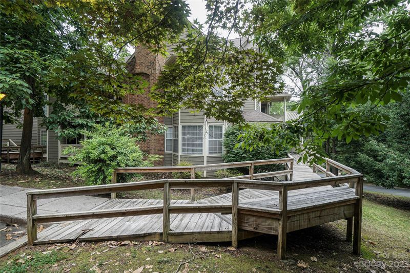 5922 Gray Gate Ln, Charlotte, NC 28210