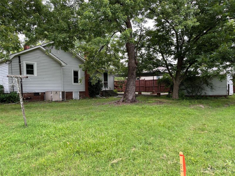 1004 Skyland St, Kannapolis, NC 28083