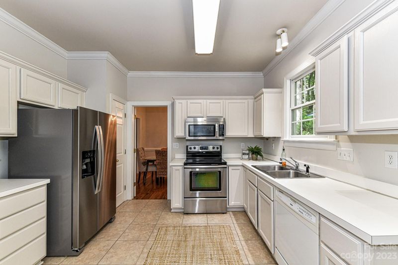 7818 Forest Oaks Ln, Waxhaw, NC 28173