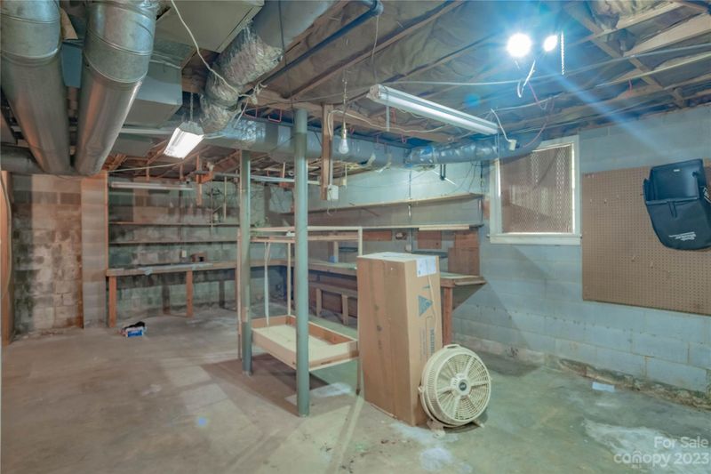 2560 E Broad St, Statesville, NC 28625
