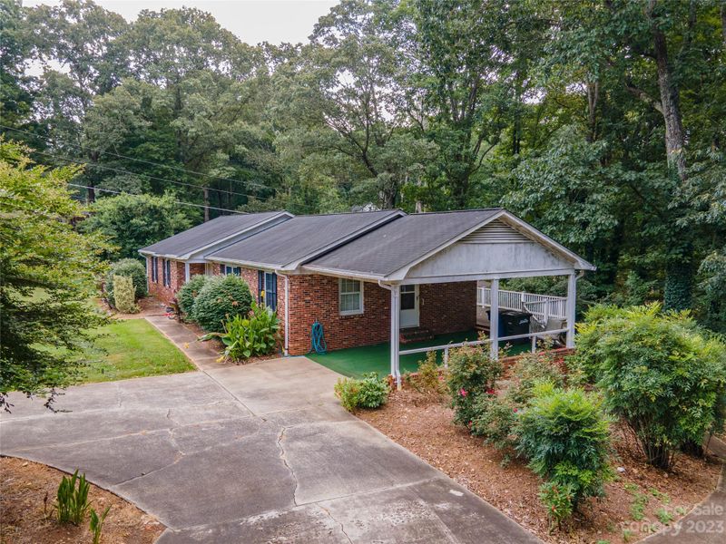 2560 E Broad St, Statesville, NC 28625