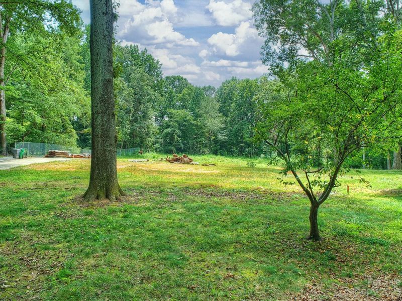 4510 Town & Country Dr, Charlotte, NC 28226