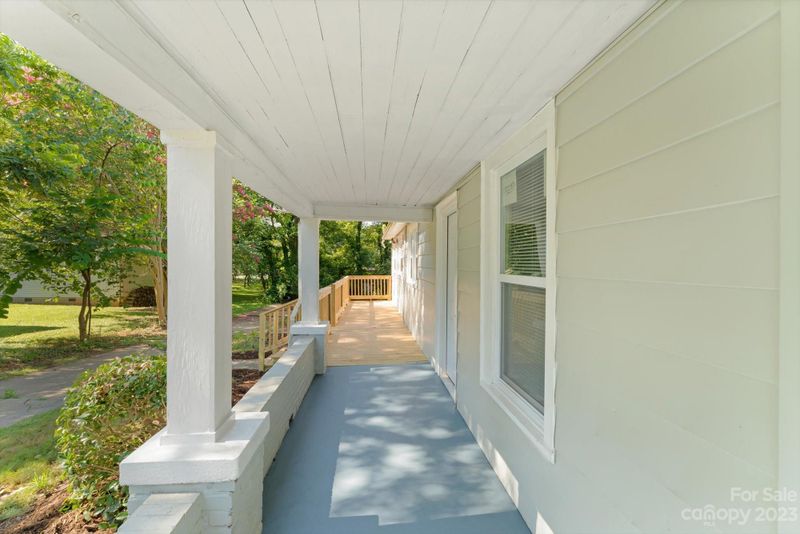 1410 14th Ave NE, Hickory, NC 28601