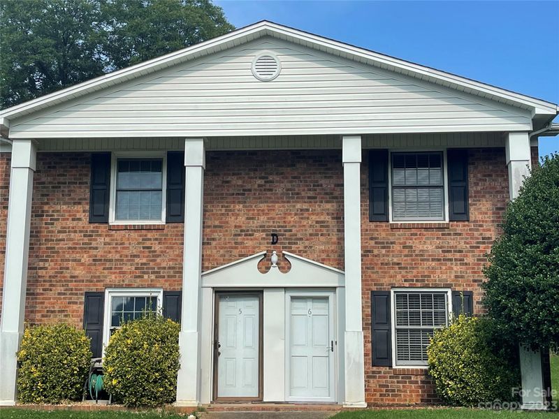 160 17th Street Pl NW #D-6, Hickory, NC 28601