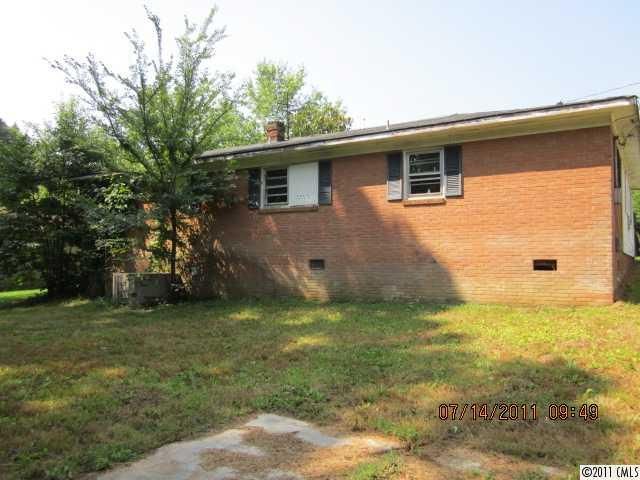 1267 Preston Dr, Mount Pleasant, NC 28124