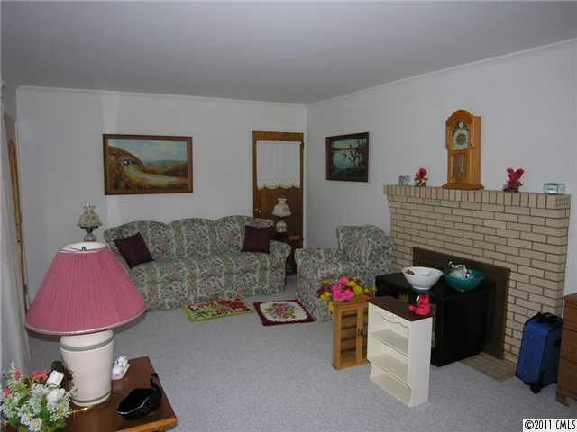 7342 Sisk Carter Rd, Rockwell, NC 28138