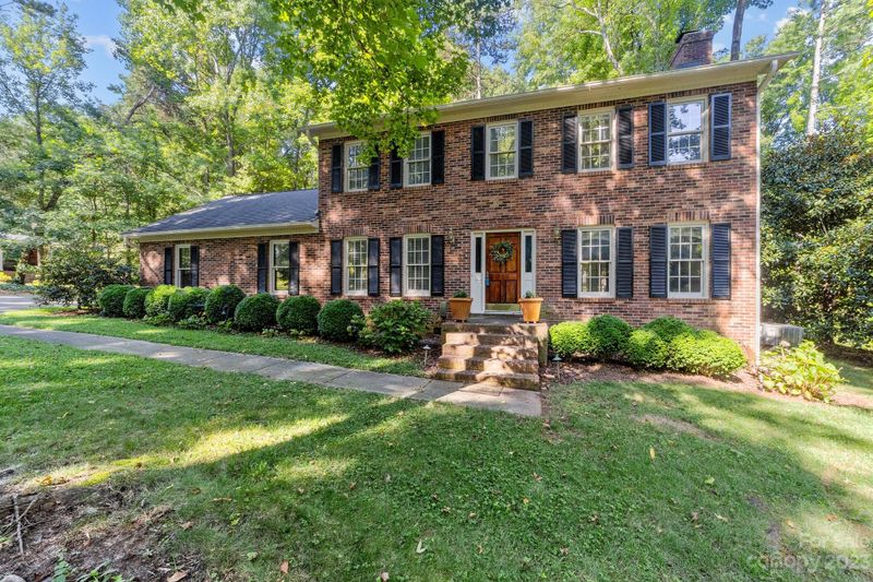 228 Steeplechase Cir, Waxhaw, NC 28173