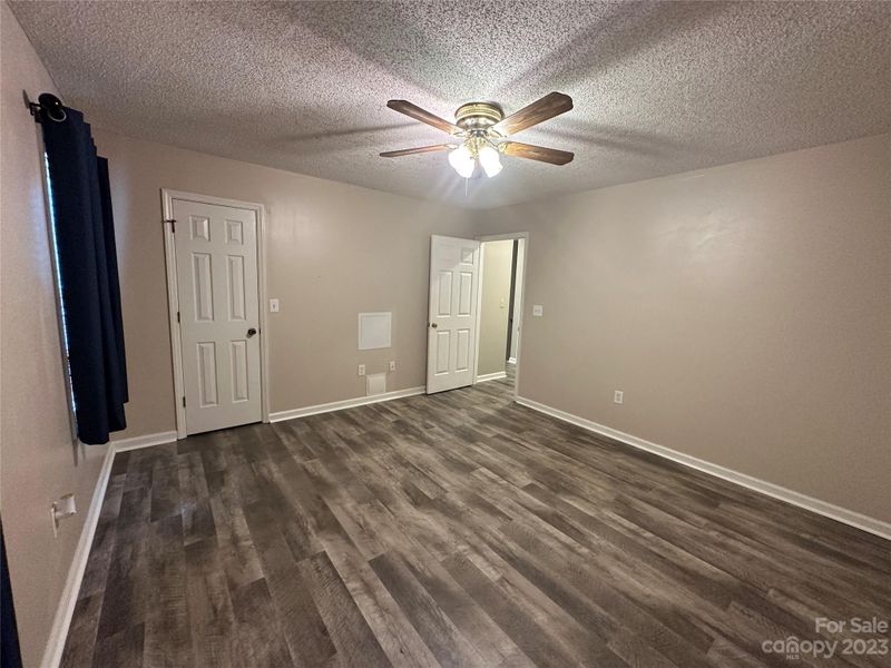 811 21st Ave NE #811, Hickory, NC 28601