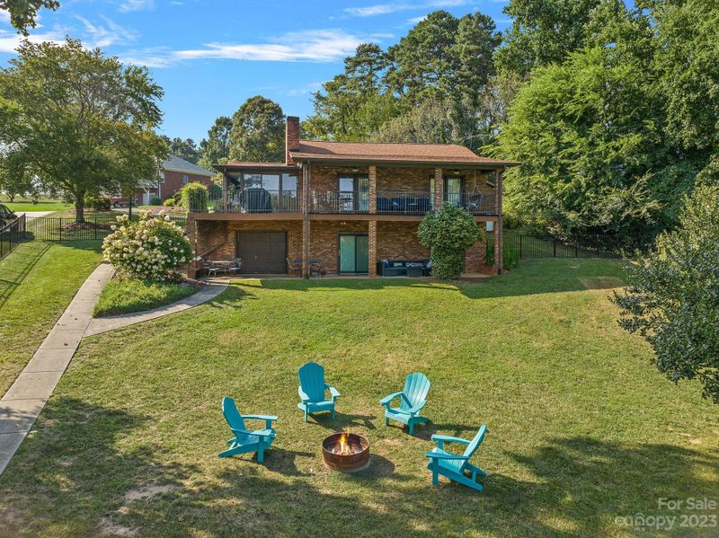 2680 Southern Breeze Dr, Sherrills Ford, NC 28673