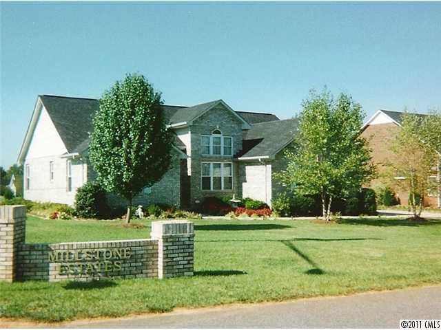 401 Cobblers Dr, Matthews, NC 28104