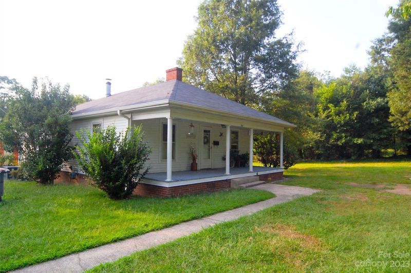 507 Jackson Park Dr, Kannapolis, NC 28083