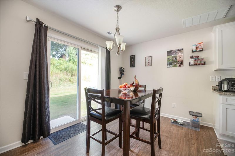 3373 Ellingford Rd, Charlotte, NC 28214