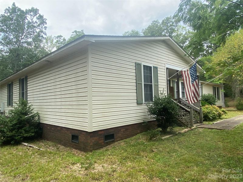 6805 England Rd, Midland, NC 28107