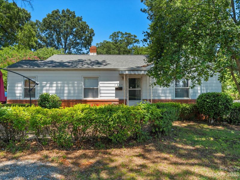 2627 Ashley Rd, Charlotte, NC 28208