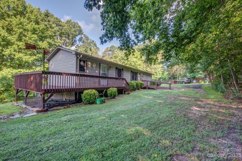 333 Crisp Rd, Gastonia, NC 28056