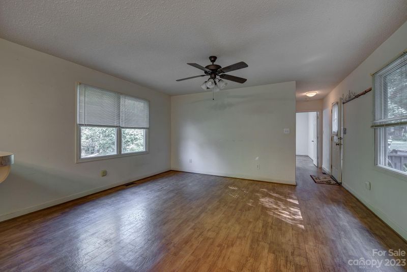 333 Crisp Rd, Gastonia, NC 28056
