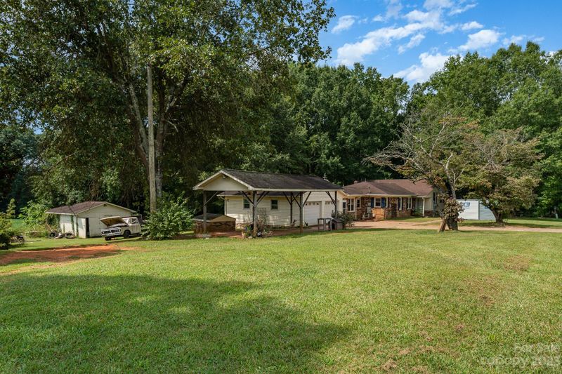 4657 W Nc 27 Hw, Vale, NC 28168