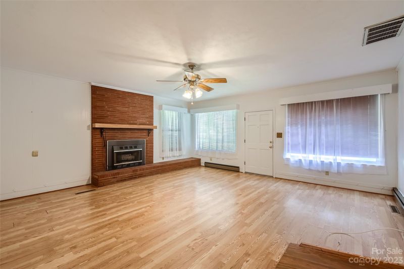 4205 David Dr, Matthews, NC 28105