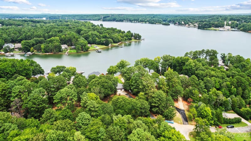 250 Blucher Cir, Lake Wylie, SC 29710