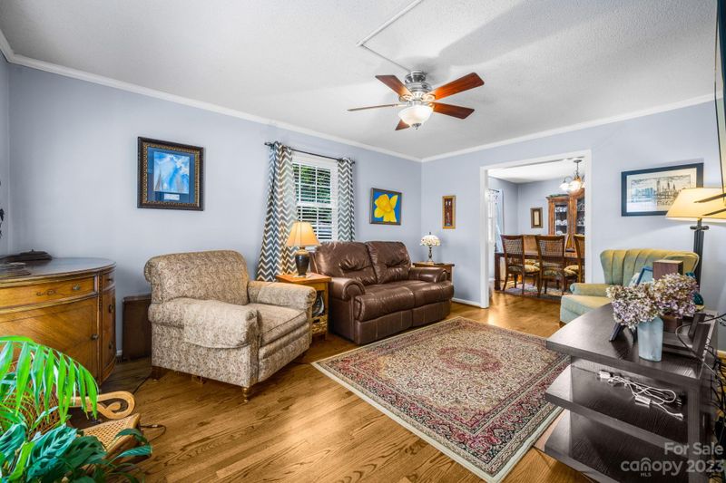 1255 19th Ave NE, Hickory, NC 28601