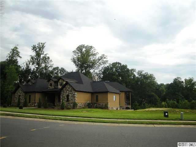 4533 Watersway Ct, Charlotte, NC 28214