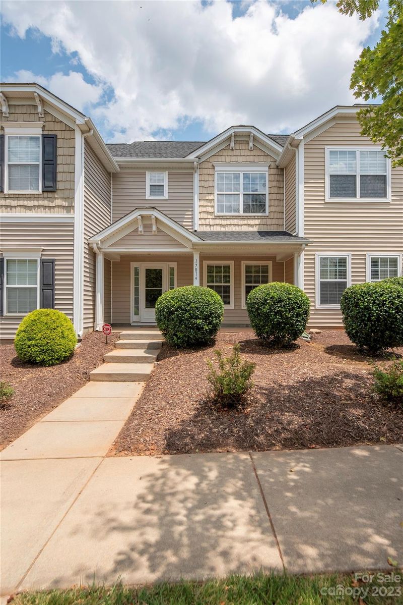 17814 Caldwell Track Dr, Cornelius, NC 28031