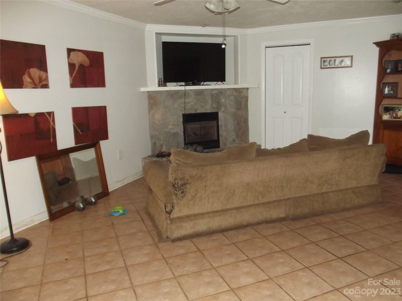 1754 Herbie Cir, Newton, NC 28658