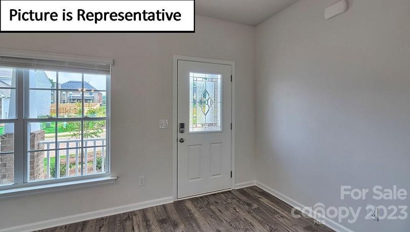 7997 Stonehouse Dr, Gastonia, NC 28056