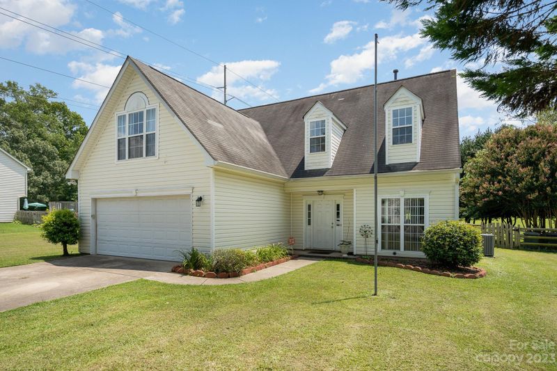 1029 Barbee Farm Dr, Monroe, NC 28110