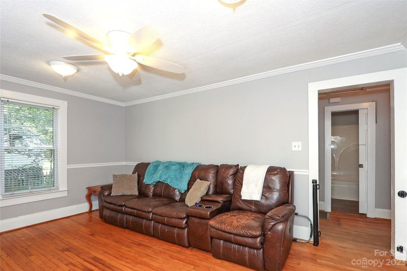 1004 Maywood St, Kannapolis, NC 28081