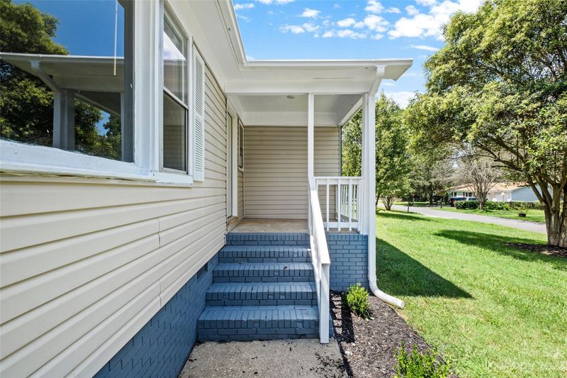 202 Clegg St, Mount Holly, NC 28120