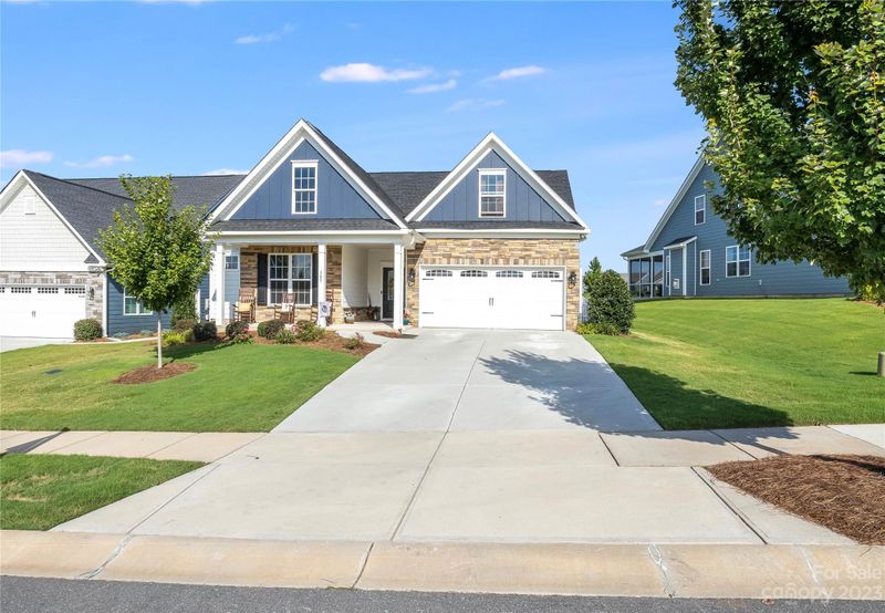 305 Conservancy Dr, Belmont, NC 28012