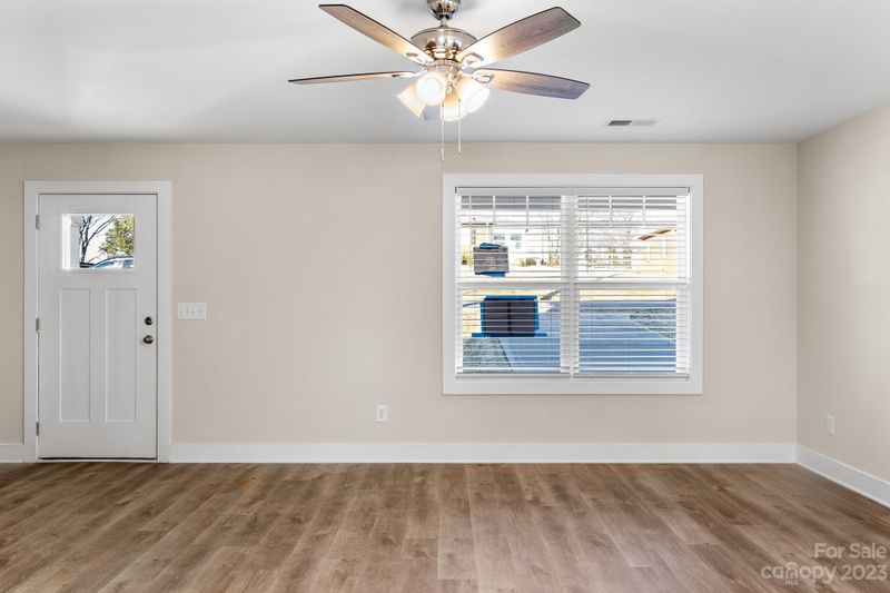 802 Union St, Maiden, NC 28650