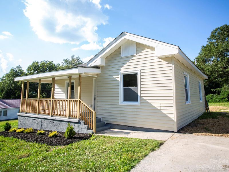 310 Huffman Rd, Gastonia, NC 28056