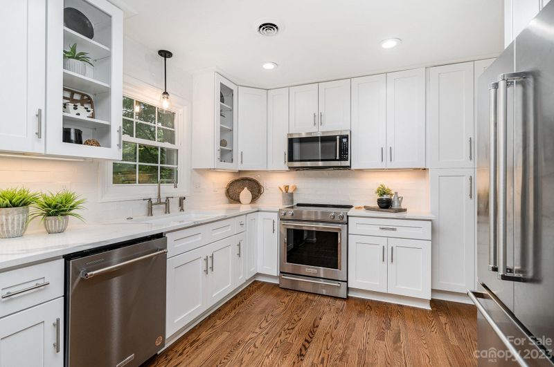 1216 Worcaster Pl, Charlotte, NC 28211