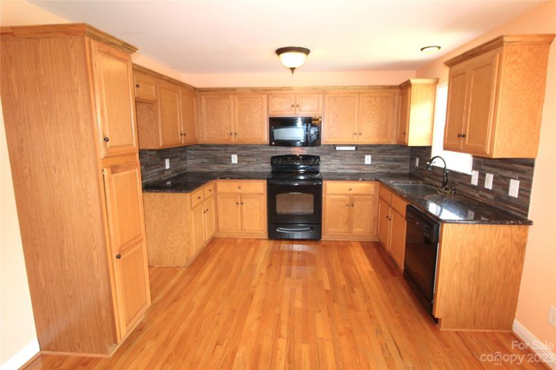 2284 Southbend Rd, Clover, SC 29710