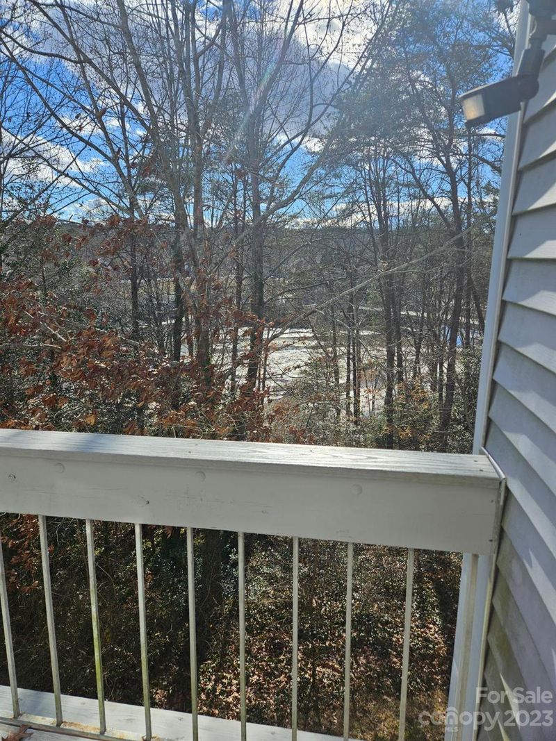 1050 21st Ave NW #19, Hickory, NC 28601