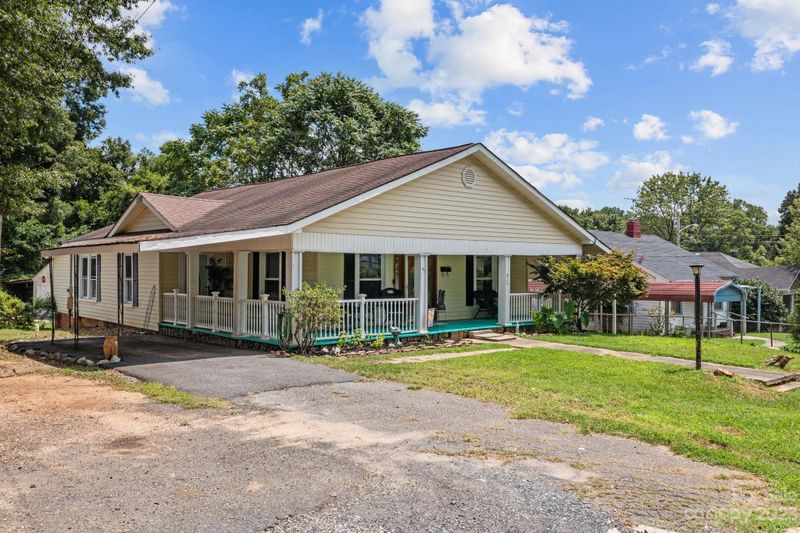 406 Avon St S, Gastonia, NC 28054