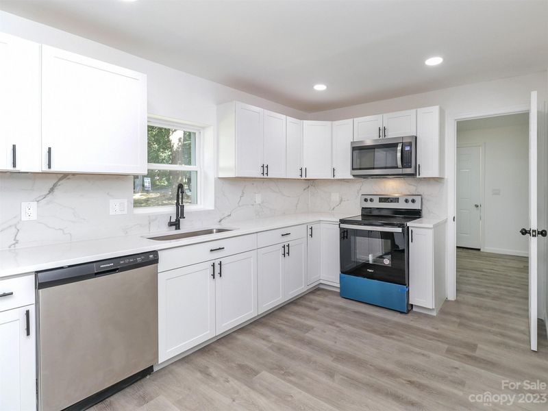 509 Key St W, Charlotte, NC 28208